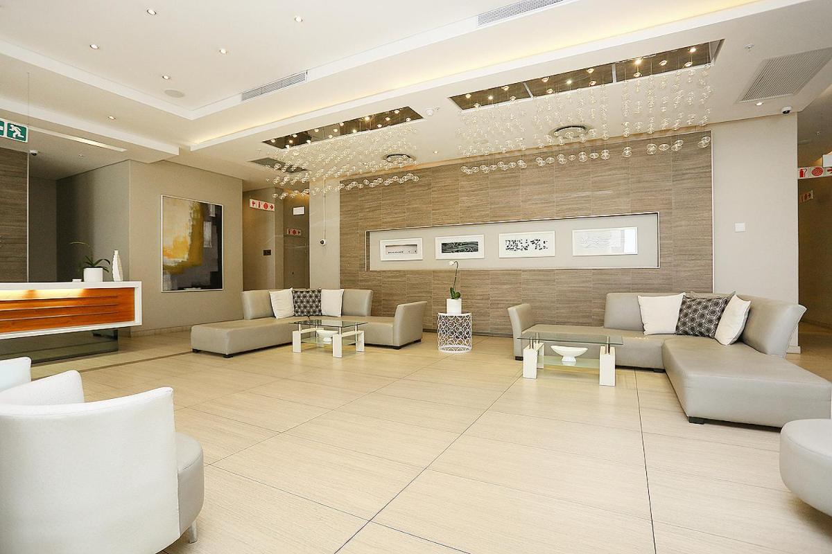 304 Sandton Skye ヨハネスブルグ エクステリア 写真