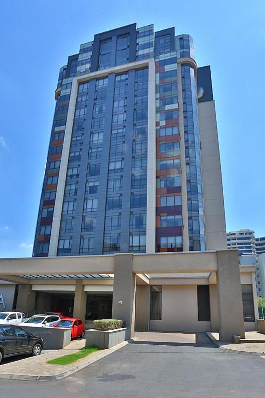 304 Sandton Skye ヨハネスブルグ エクステリア 写真